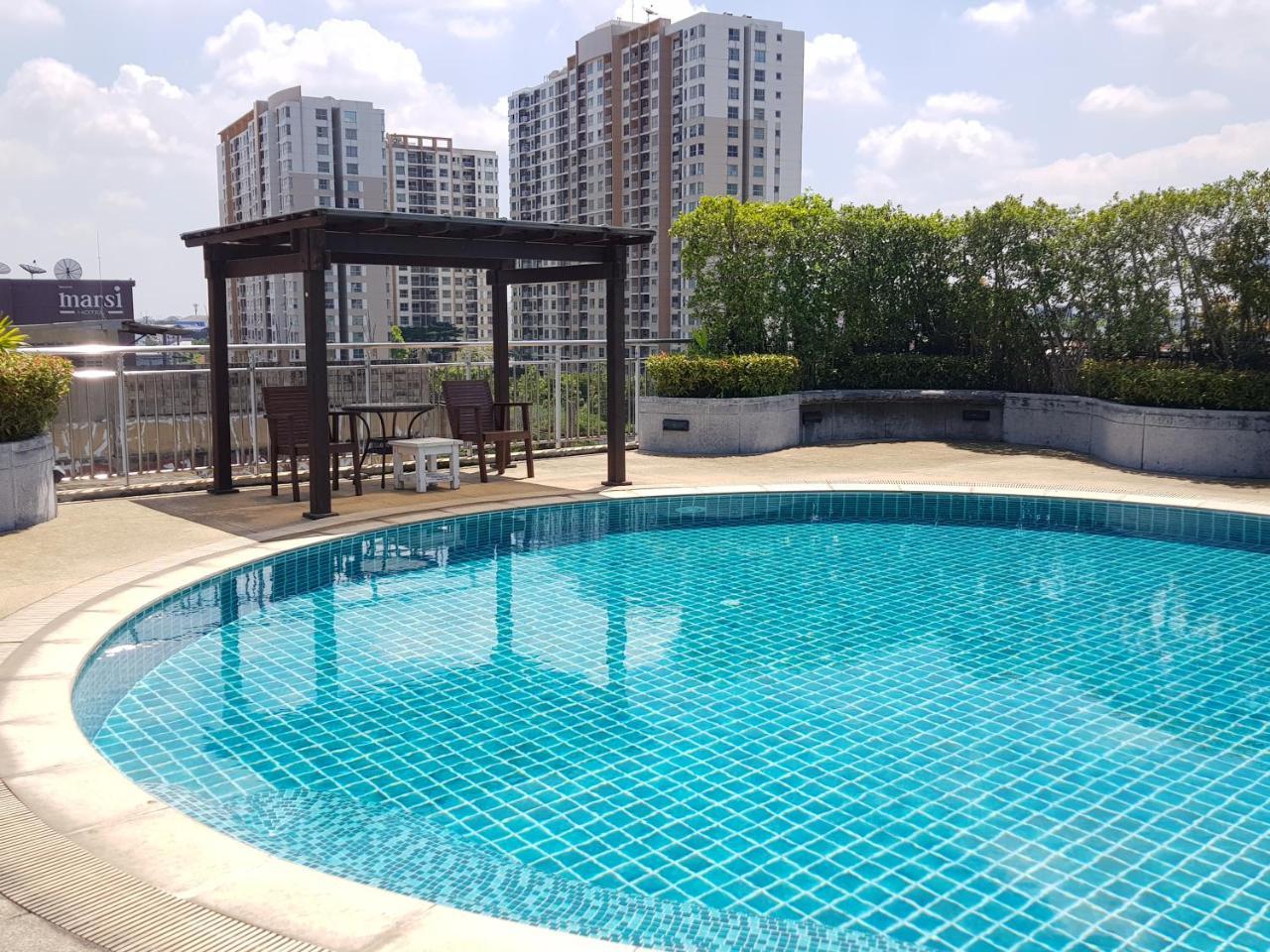 Olive Hotel & Residence Bangkok Sukhumvit 101 Bagian luar foto