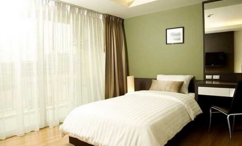 Olive Hotel & Residence Bangkok Sukhumvit 101 Bagian luar foto